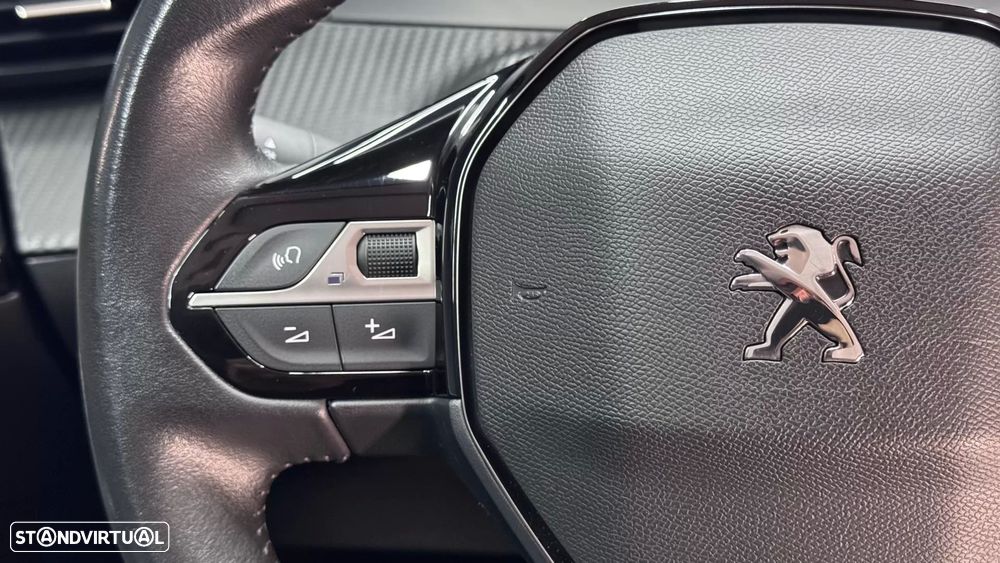Peugeot 2008 1.2 PureTech Allure Pack - 24