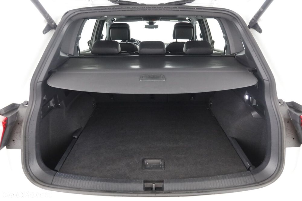 Volkswagen Tiguan Allspace - 13