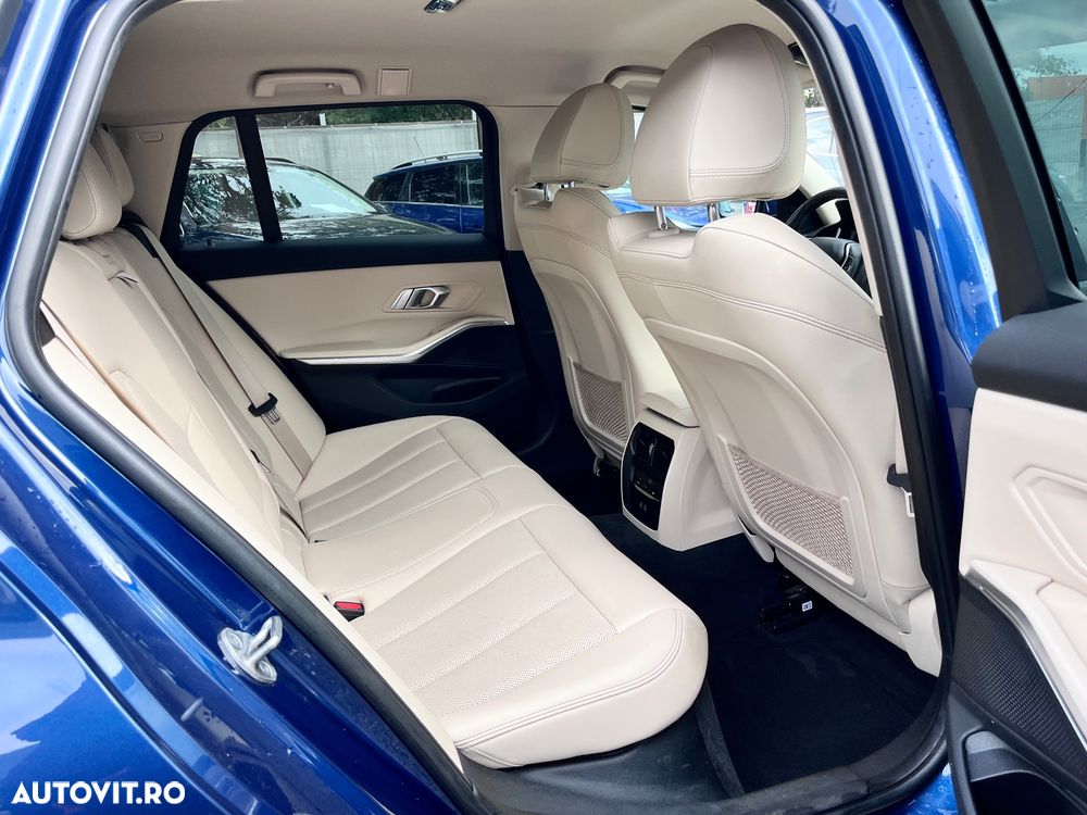 BMW Seria 3 330e Aut. Luxury Line - 13