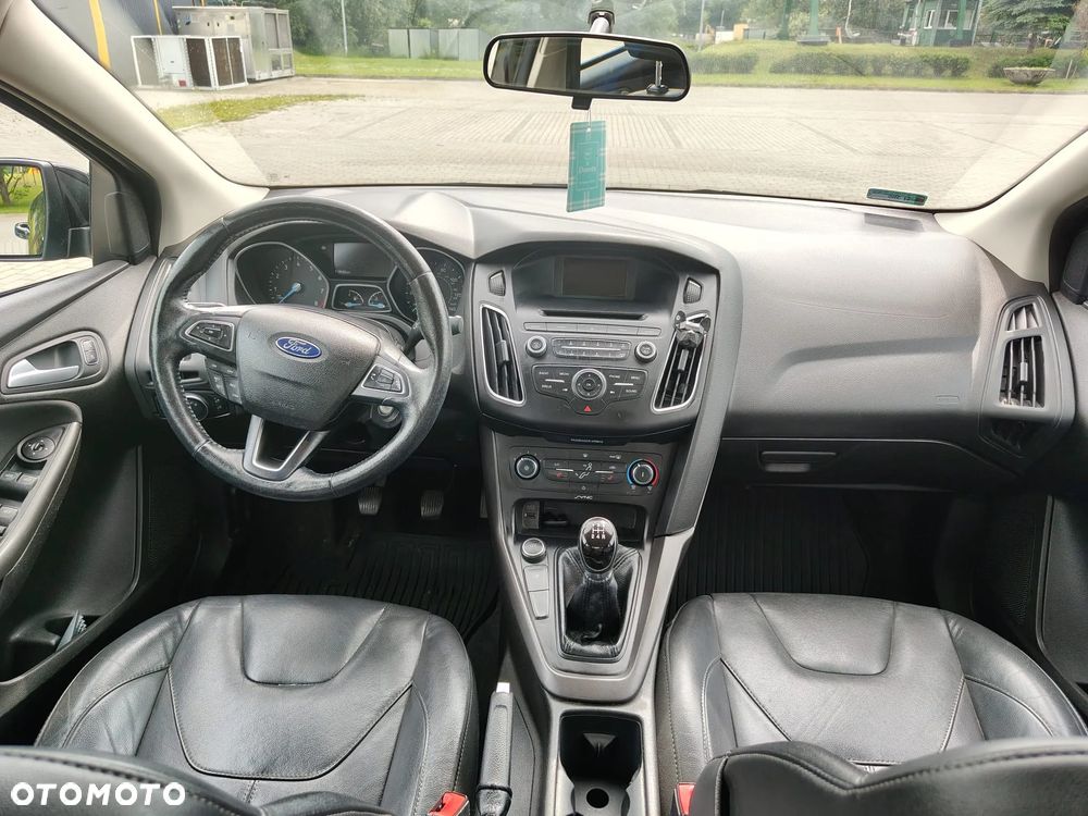Ford Focus - 22