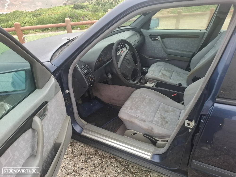 Mercedes-Benz C 220 D Classic - 4