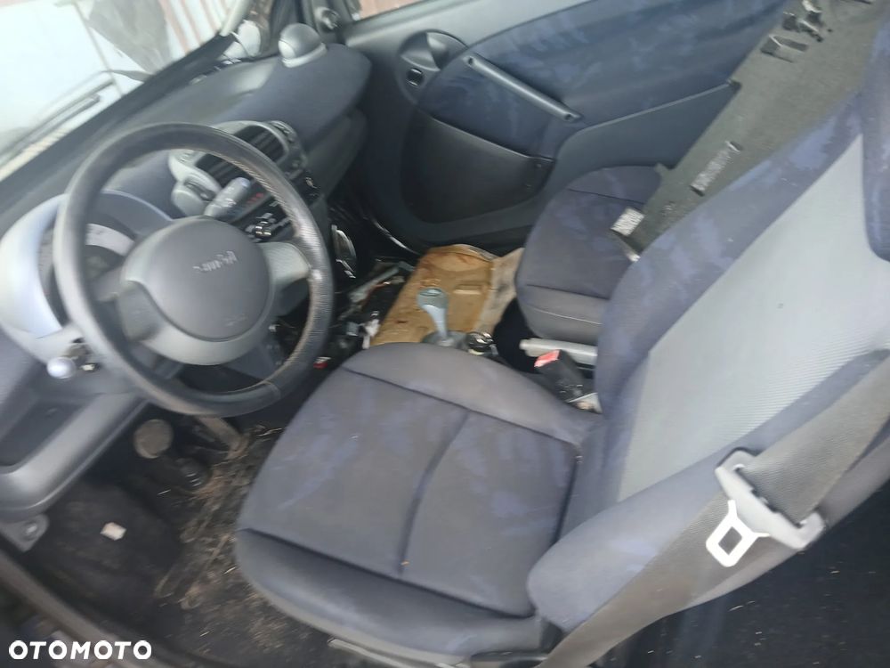 smart fortwo eb1 maska zderzak lampa grill błotnik drzwi zbiornik paliwa szyba lusterko klamka - 4