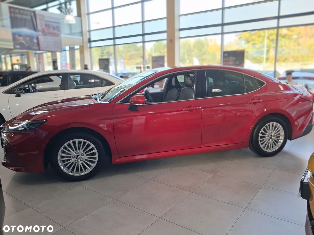Toyota Camry 2025 photo 4