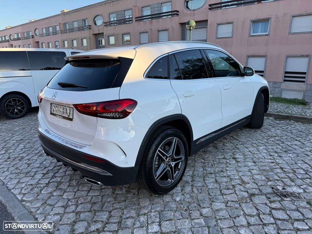 Mercedes-Benz GLA 180 - 2
