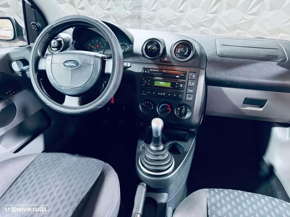 Ford fiesta - 22