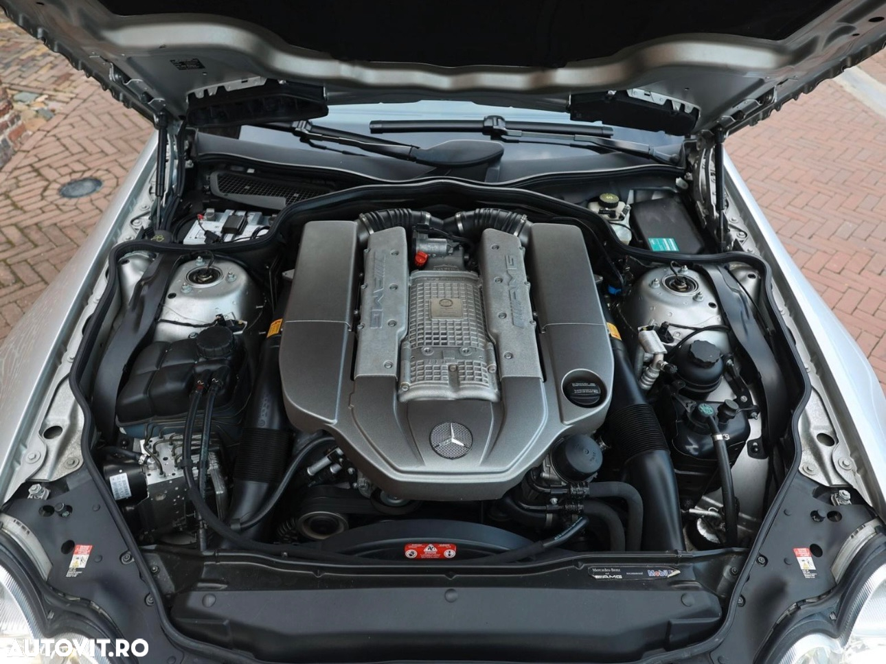 Mercedes-Benz AMG SL Roadster - 22