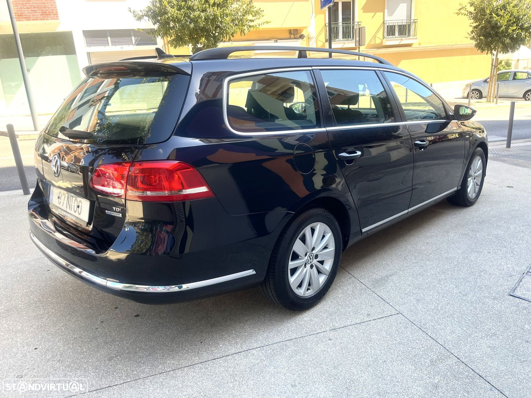 VW Passat Variant 1.6 TDI Confortline Navig - 3