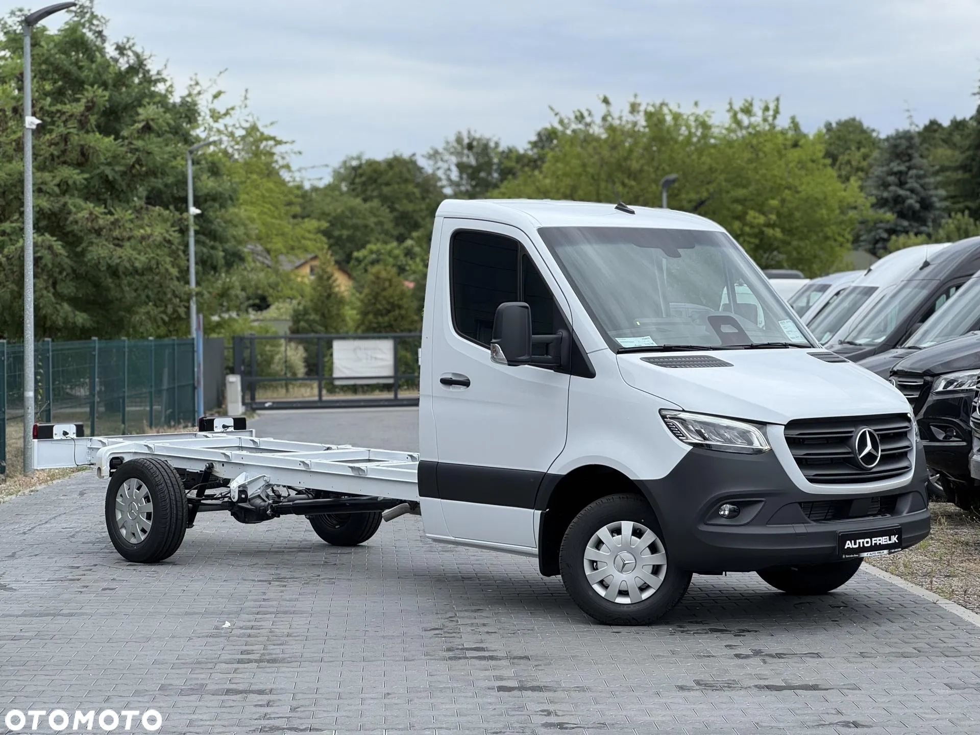 Mercedes-Benz Sprinter - 1