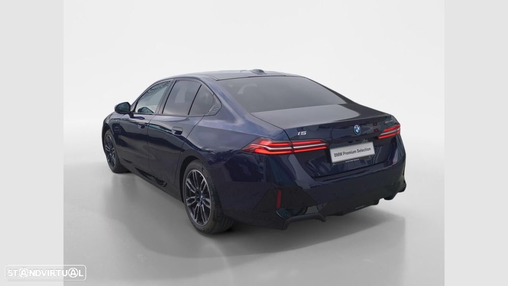 BMW i5 eDrive40 Pack Desportivo M - 8