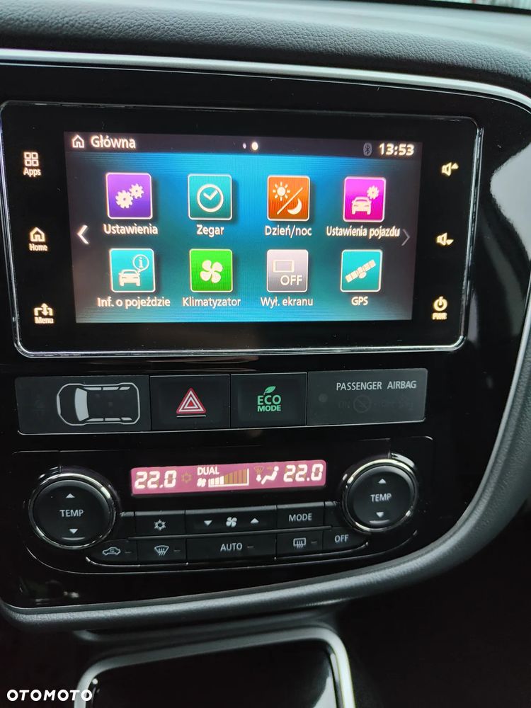 Mitsubishi Outlander 2.0 2WD Invite - 27