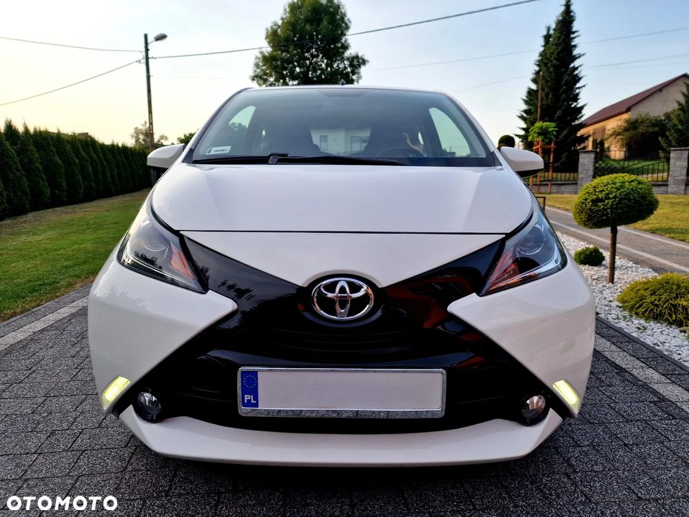 Toyota Aygo x-play - 11