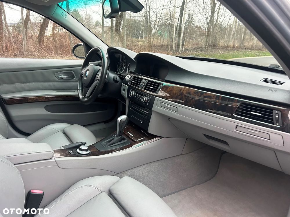 BMW Seria 3 335i - 10