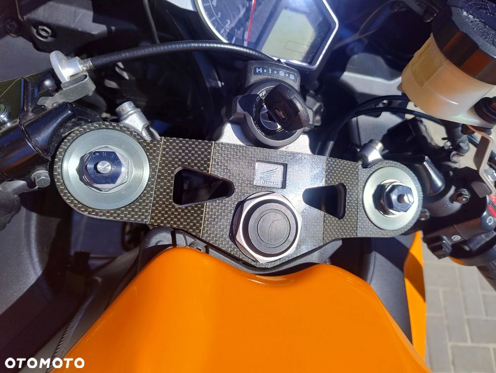Honda CBR - 13