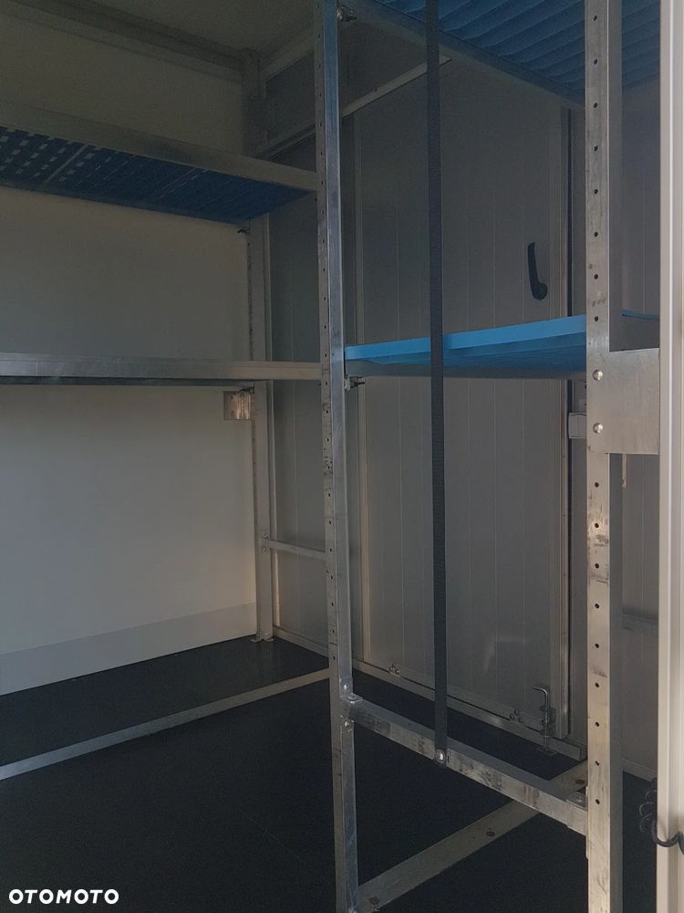 Iveco DAILY KONTENER NISKOPODŁOGOWY 4,43x2,23x2,42 SKLEP FOODTRUCK BAR KLIMA KONIOWÓZ KAMPER - 25