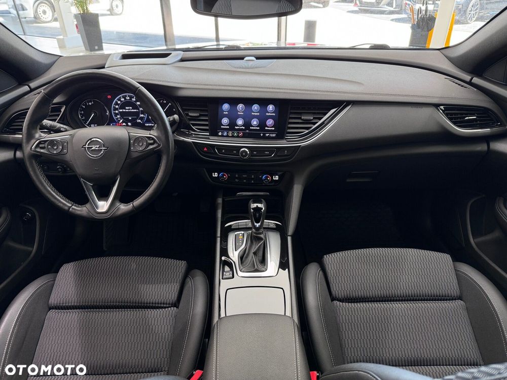 Opel Insignia - 13
