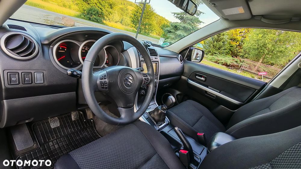 Suzuki Grand Vitara 1.9 DDiS Comfort DPF Limited - 23