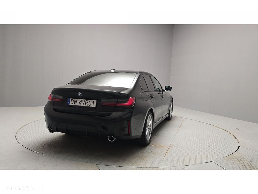 BMW Seria 3 320d xDrive mHEV M Sport - 5