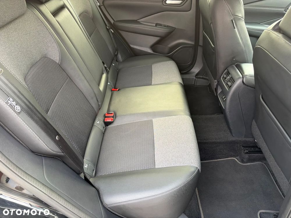 Nissan Qashqai 1.3 DIG-T MHEV N-Connecta Xtronic - 12