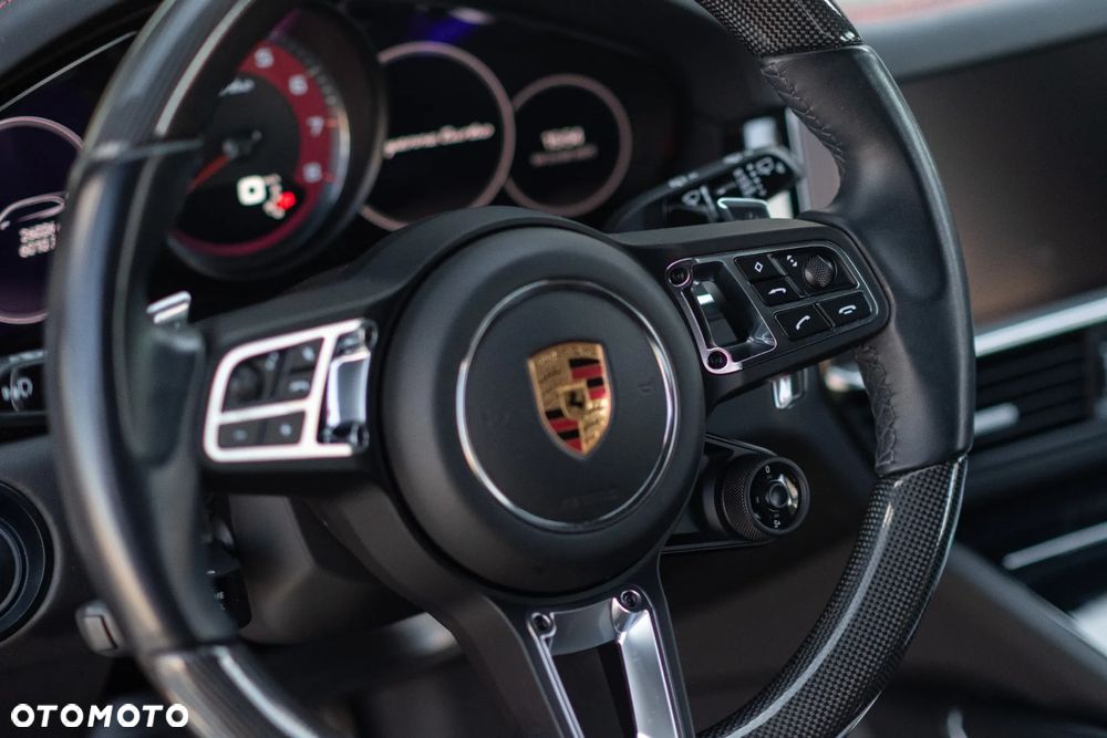 Porsche Cayenne Turbo - 12