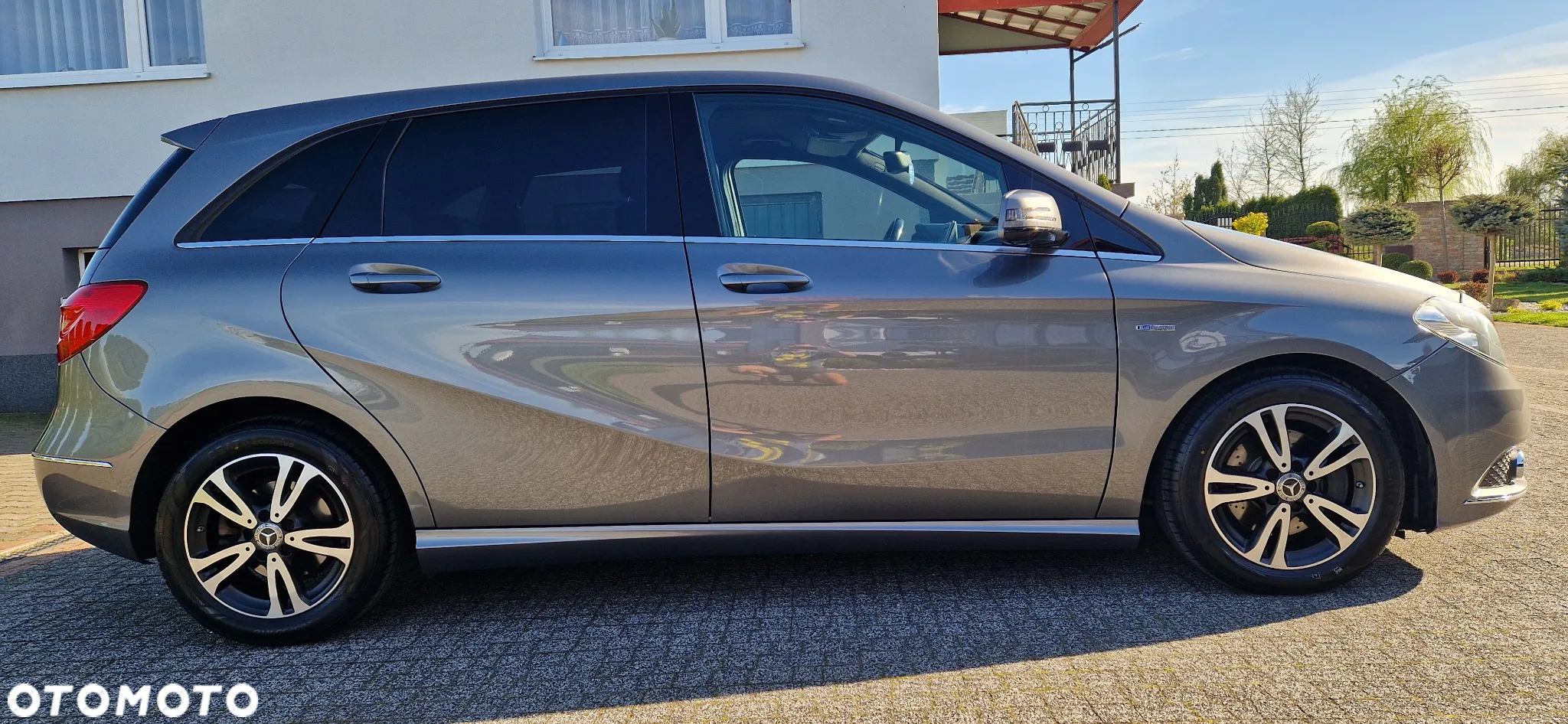 Mercedes-Benz Klasa B 180 7G-DCT Peak Edition - 3