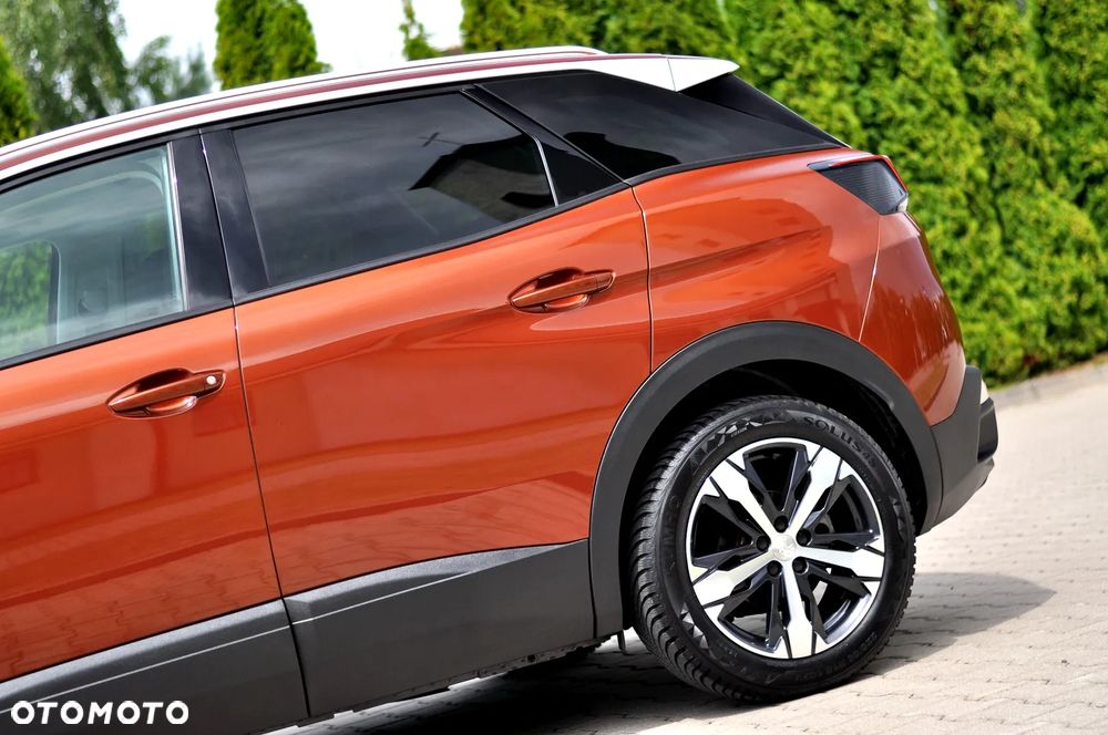 Peugeot 3008 1.2 PureTech Allure S&S - 9