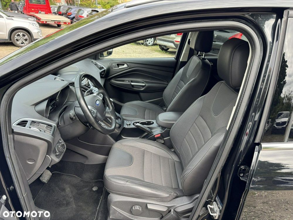 Ford Kuga - 22