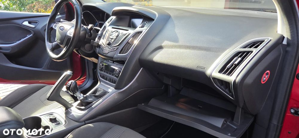 Ford Focus 1.0 EcoBoost STart-Stopp-System TITANIUM - 9