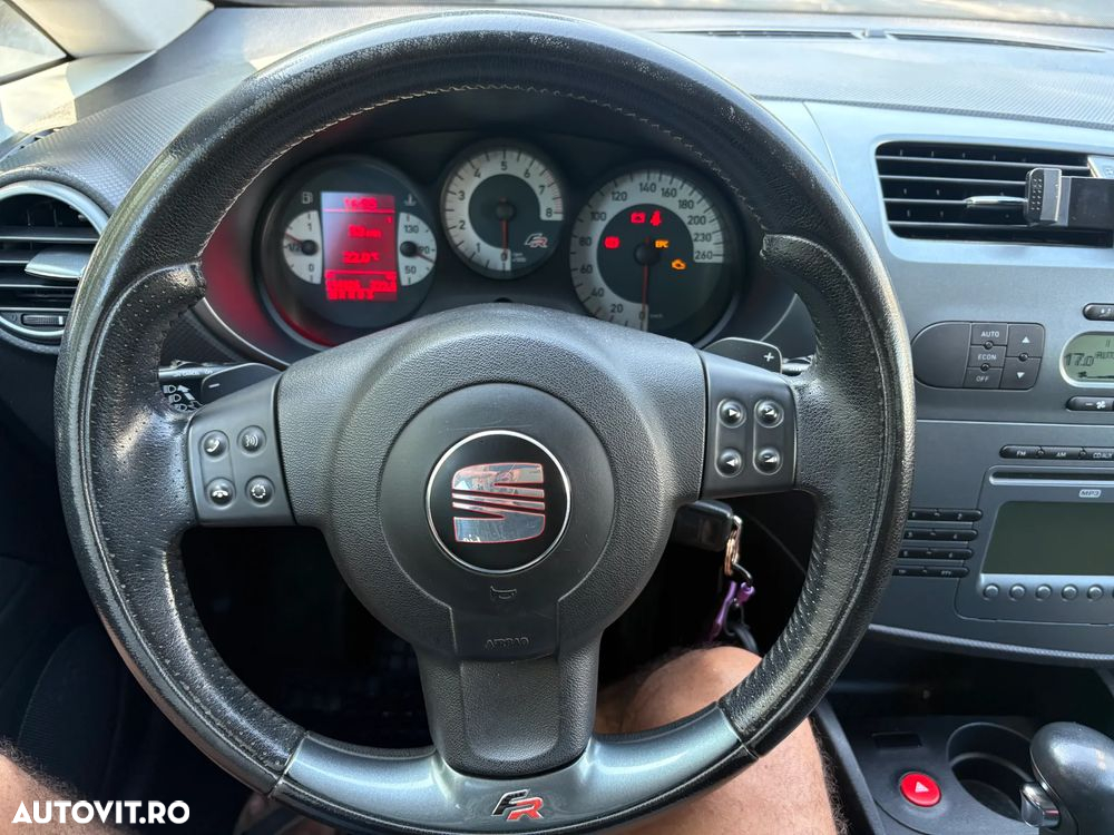 Seat Leon 2.0 TFSI FR DSG - 4