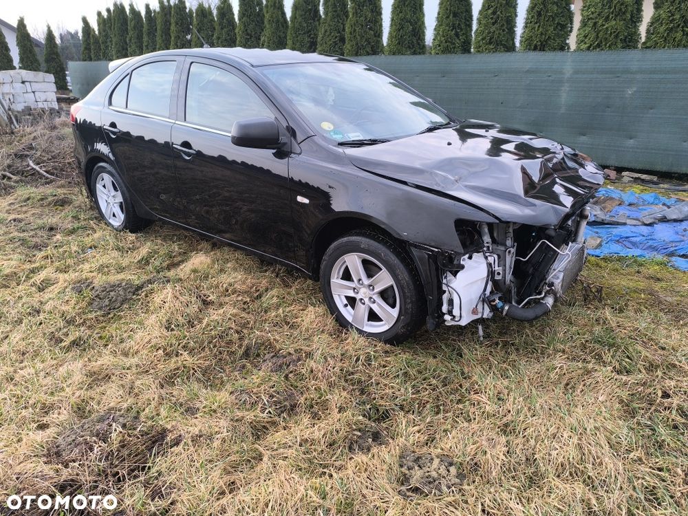 Mitsubishi Lancer - 3