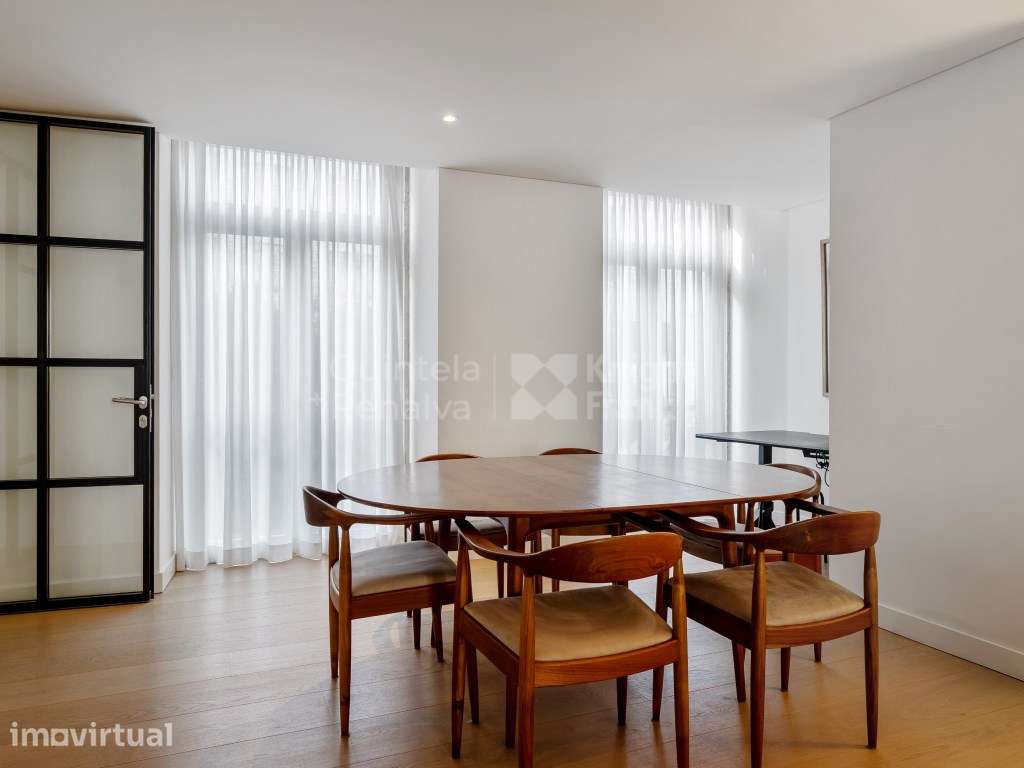 Apartamento T3 duplex para arrendar semi-mobilado em Arroios - Grande imagem: 3/25