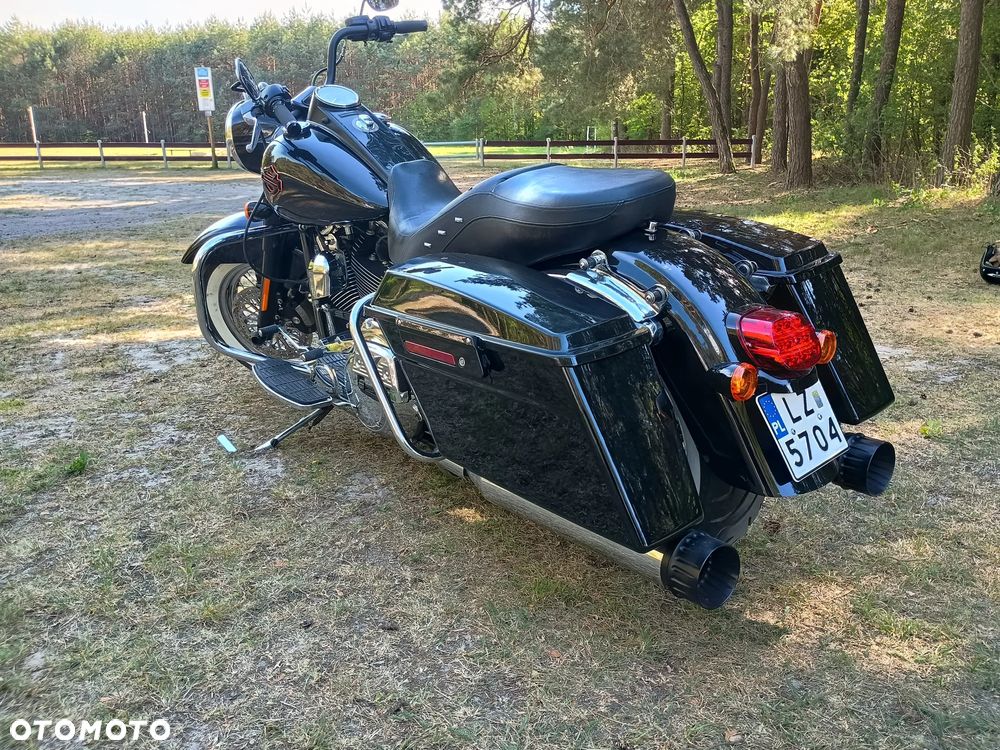 Harley-Davidson Touring Road King - 11