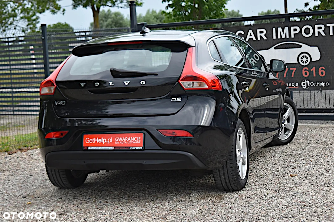 Volvo V40 D2 Momentum - 4