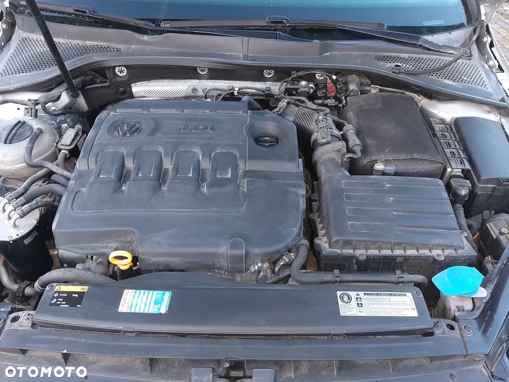 Volkswagen Golf 1.6 TDI BlueMotion Technology DSG Comfortline - 13