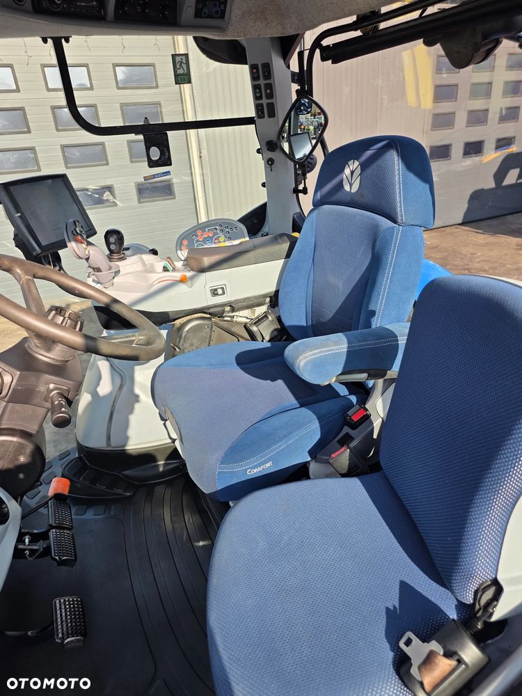 New Holland T7.230 - 6