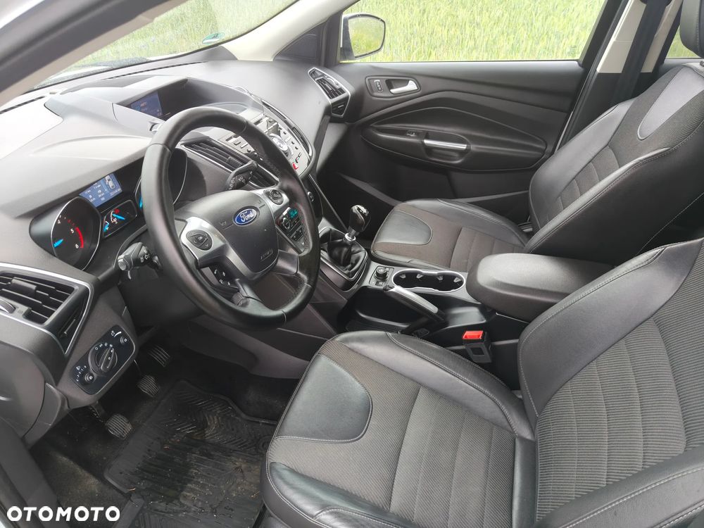 Ford Kuga 2.0 TDCi FWD Titanium - 8