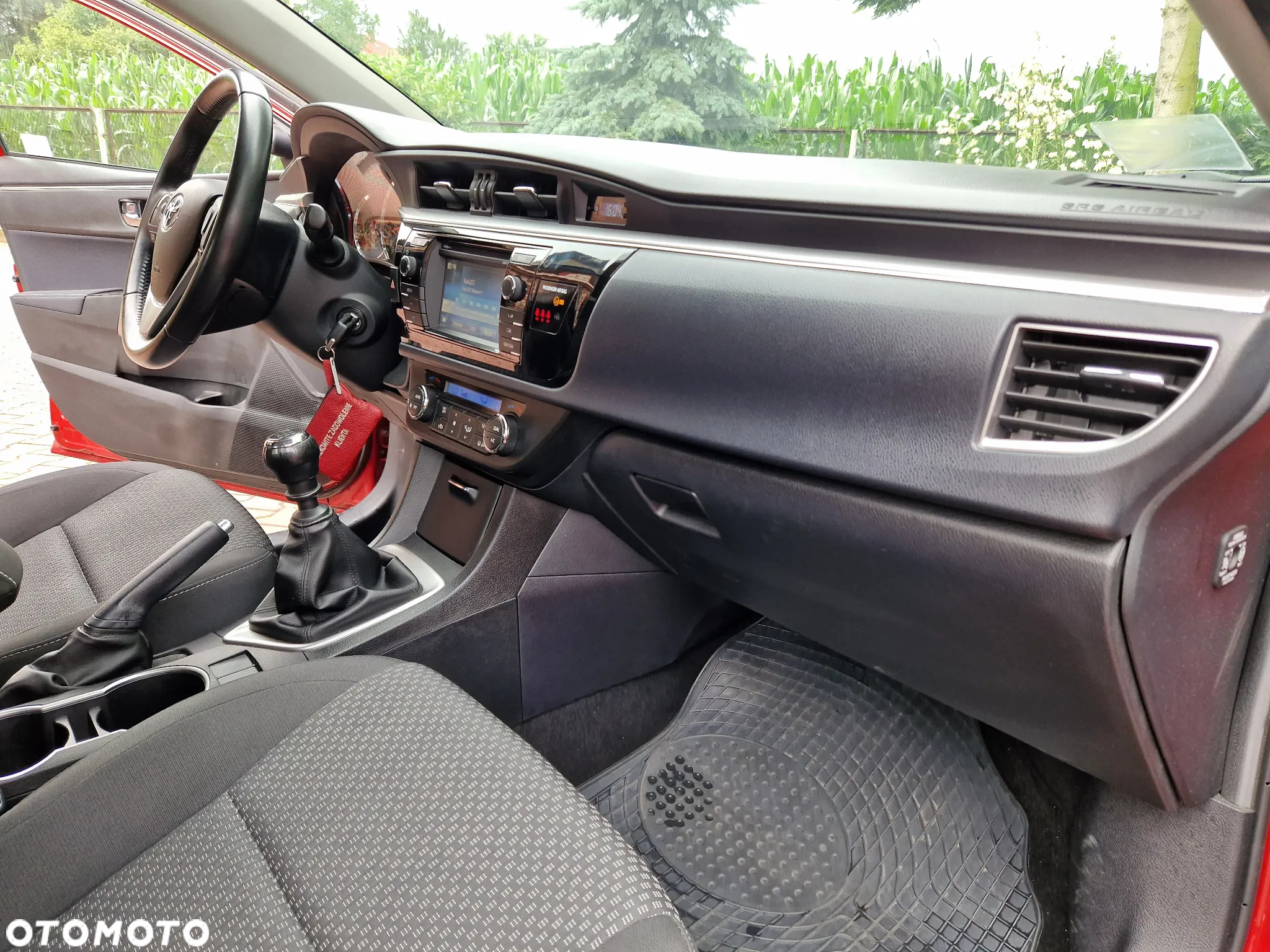 Toyota Corolla 1.6 Premium + - 24