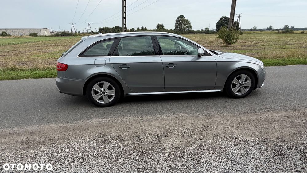 Audi A4 Avant 3.0 TDI DPF quattro S tronic S line Sportpaket - 22