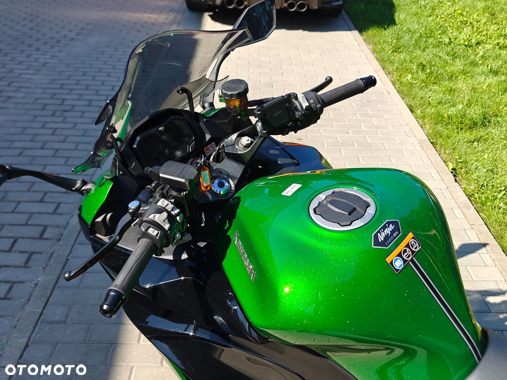 Kawasaki Ninja 1000 SX - 10