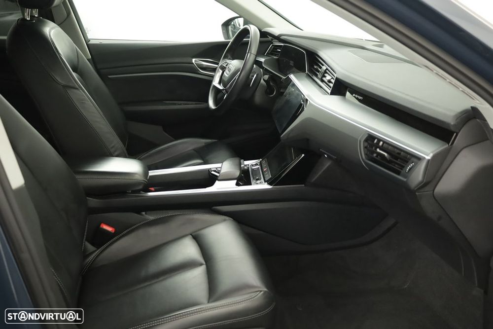 Audi Q8 e-Tron Sportback 55 quattro Advanced - 23