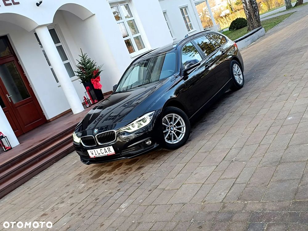 BMW Seria 3 318d DPF Edition Lifestyle - 40