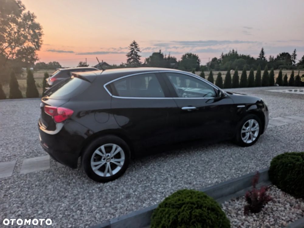 Alfa Romeo Giulietta 1.6 JTDM 16V - 3