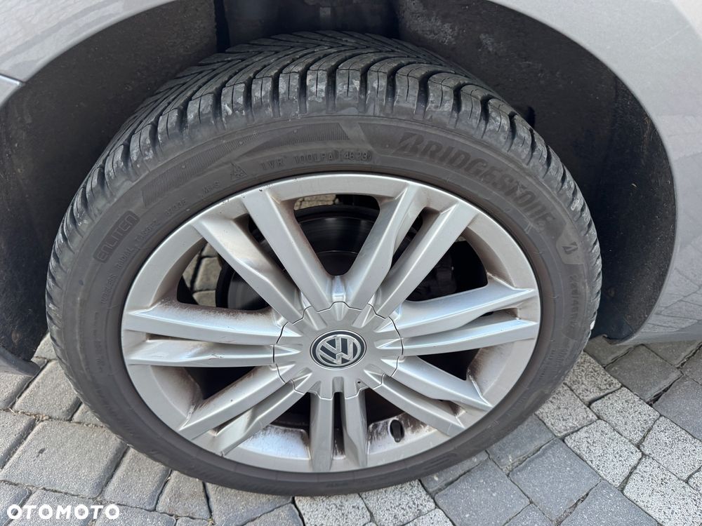 Volkswagen Golf 2.0 TDI BlueMotion Technology DSG Lounge - 11
