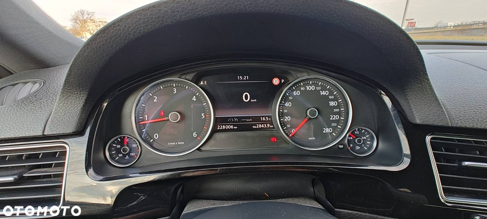 Volkswagen Touareg 3.0 V6 TDI BMT Perfectline R-Style - 24