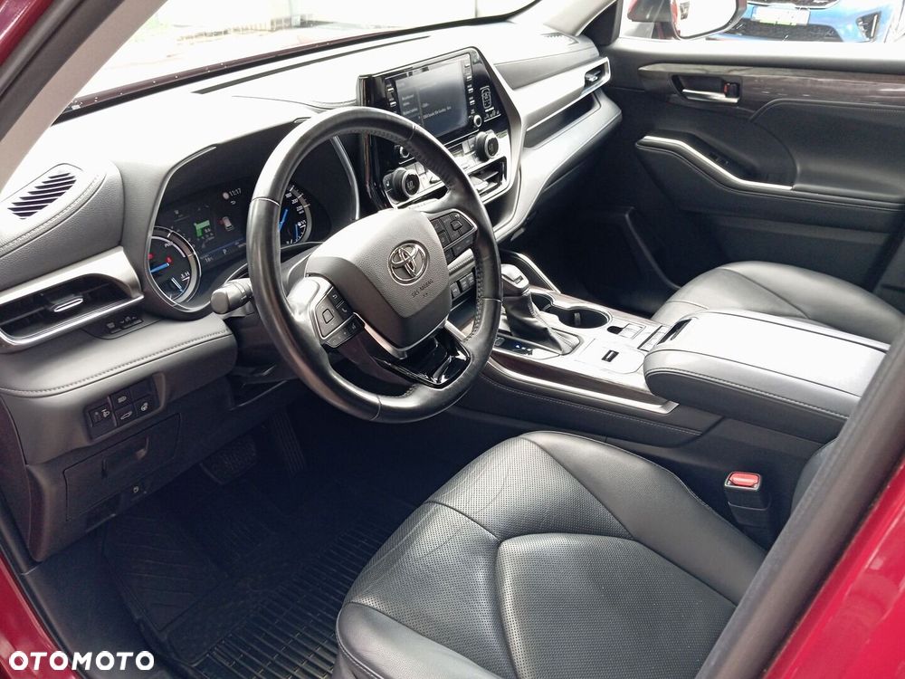 Toyota Highlander - 10
