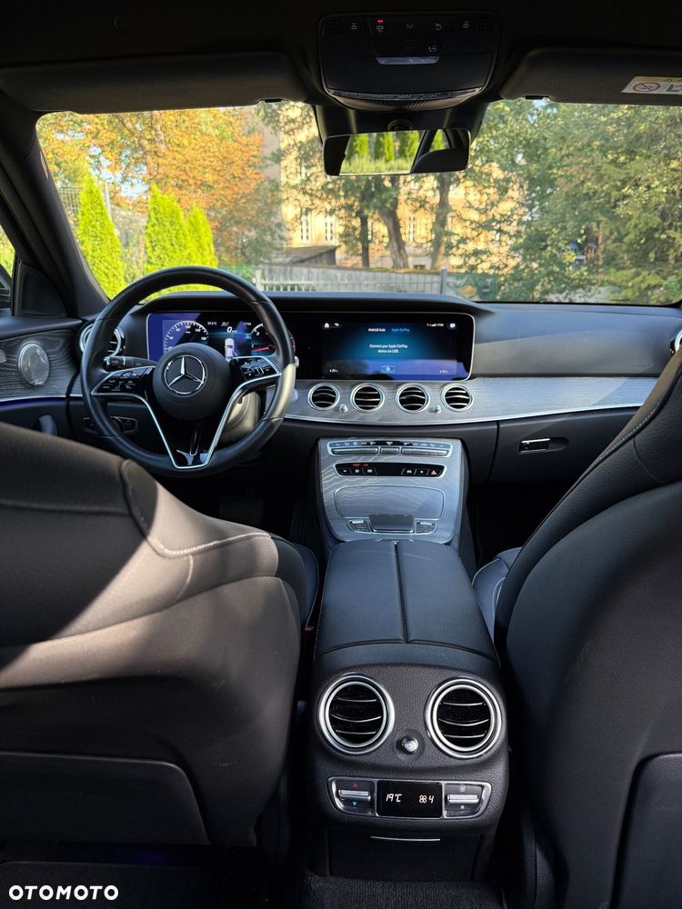 Mercedes-Benz Klasa E 300 d 4-Matic Avantgarde - 30