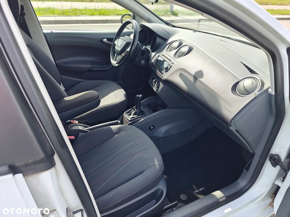 Seat Ibiza ST 1.4 16V Style - 22