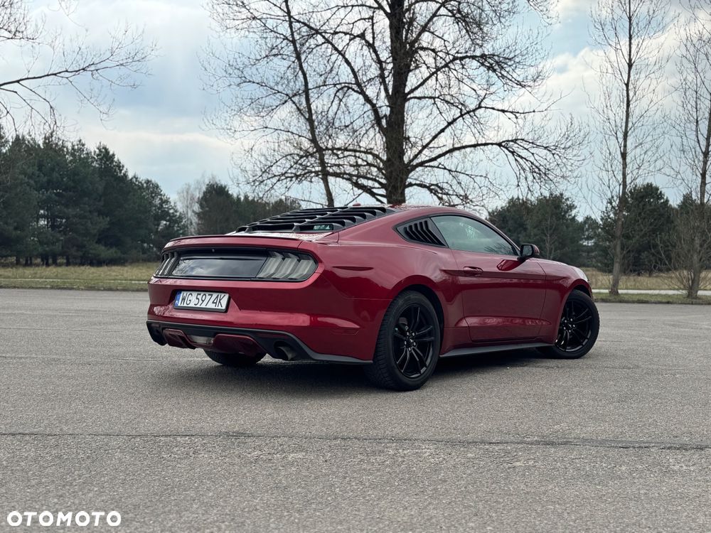 Ford Mustang 2.3 EcoBoost - 10