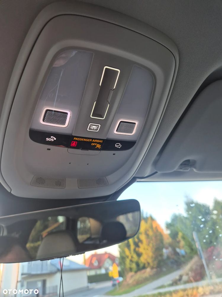 Volvo XC 60 B5 B AWD Plus Dark - 22