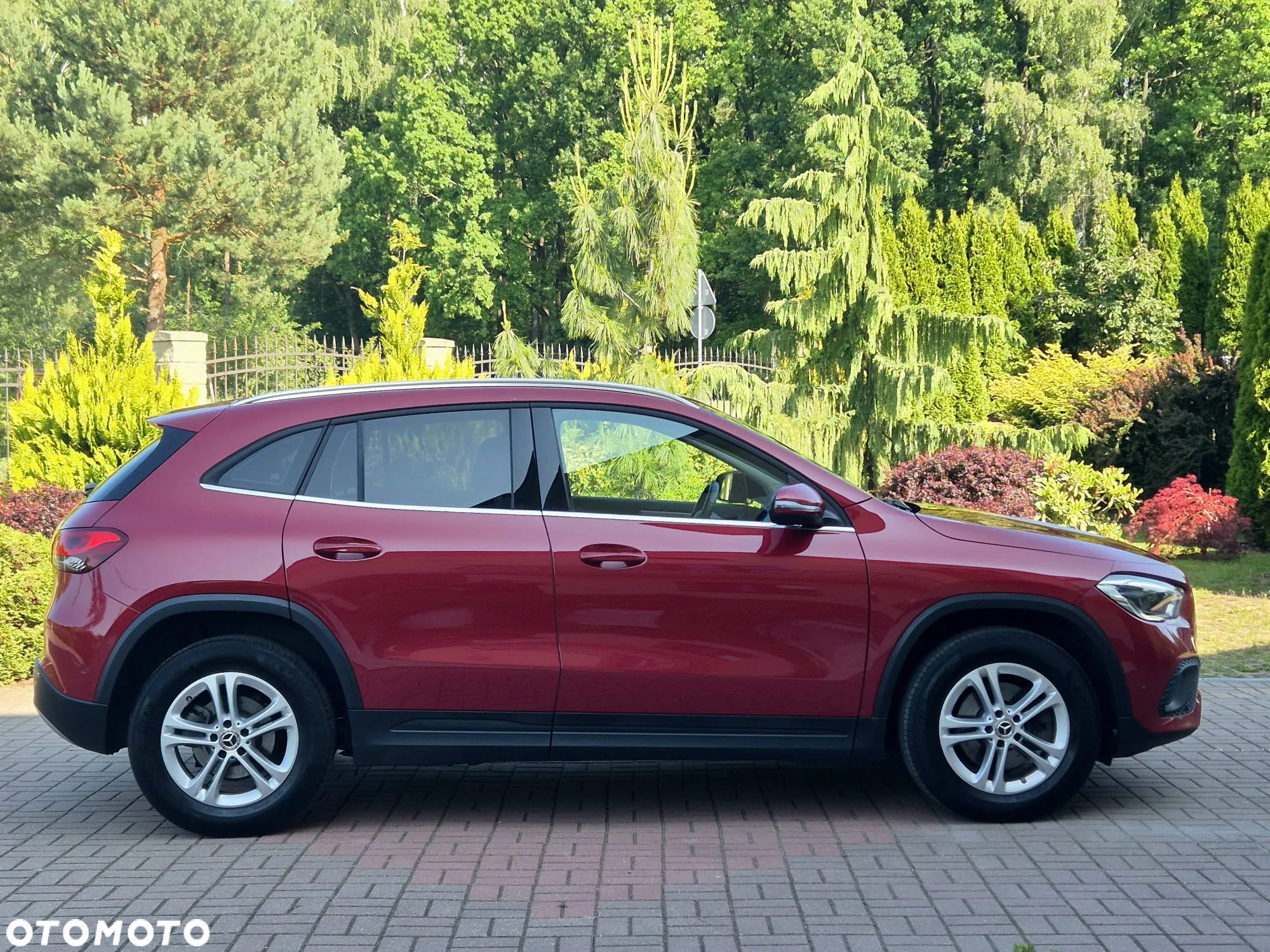 Mercedes-Benz GLA 200 d - 11