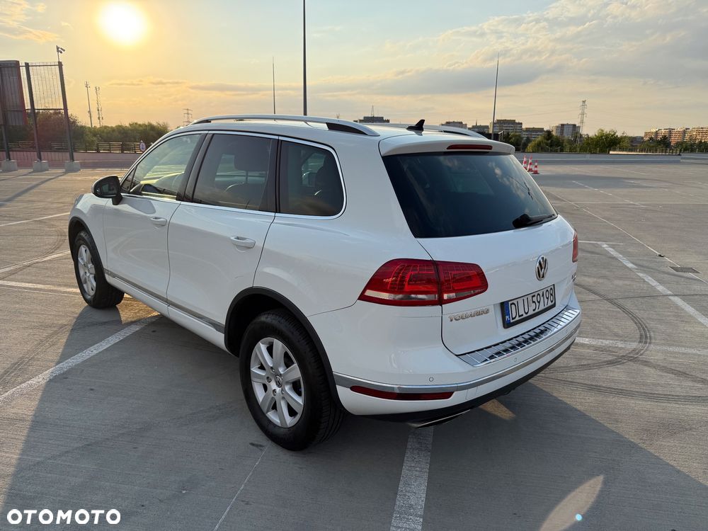 Volkswagen Touareg 3.0 V6 TDI BMT - 4